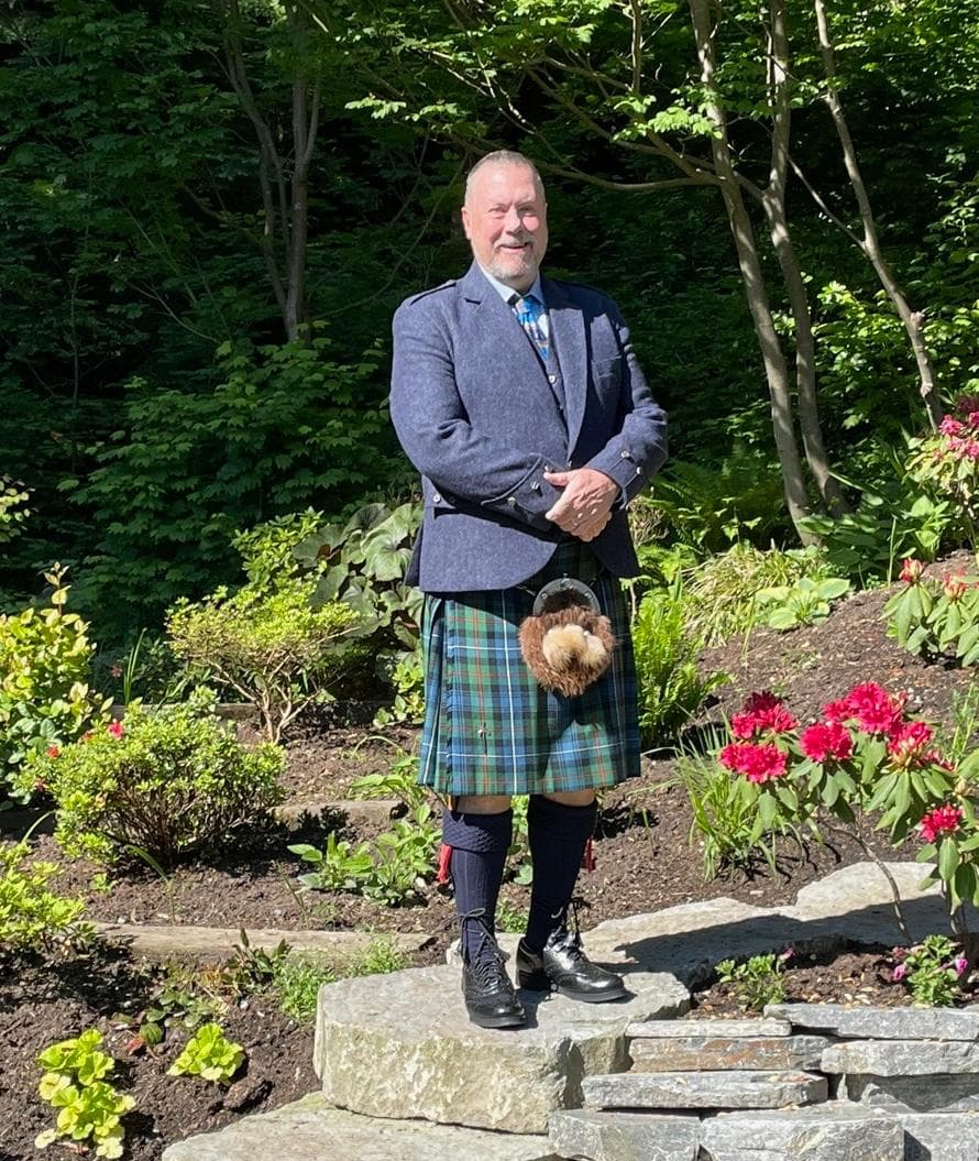 Owen Reid — Weddings bagpiper in Vancouver
